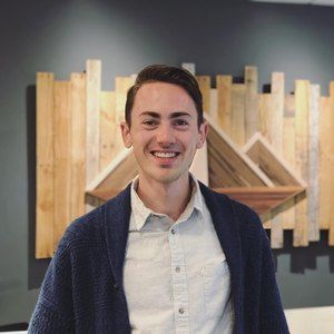 Meet your Posher, Devin